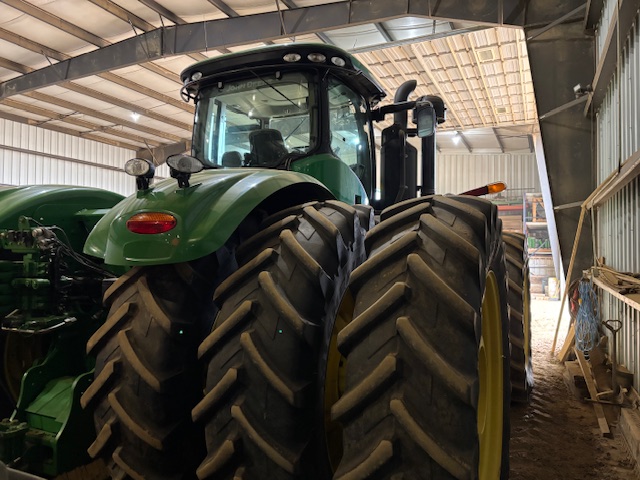 2012 John Deere 9560R Tractor