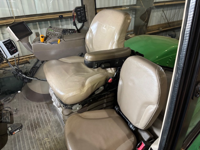 2012 John Deere 9560R Tractor