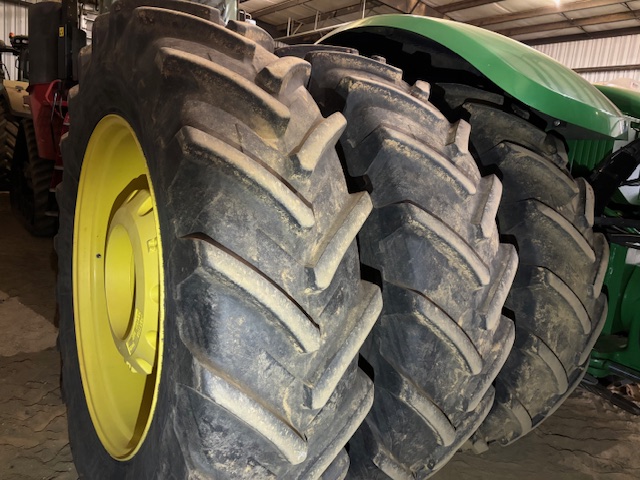 2012 John Deere 9560R Tractor