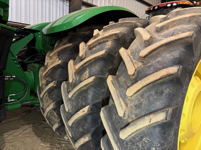 2012 John Deere 9560R Tractor