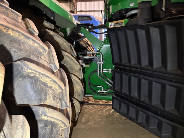 2012 John Deere 9560R Tractor