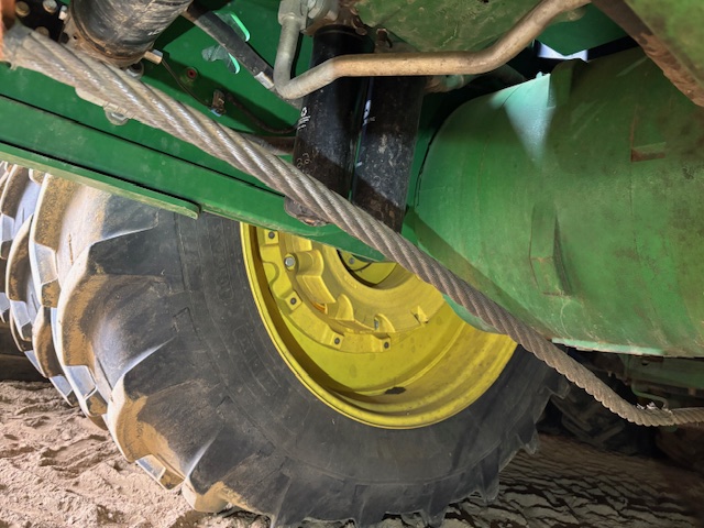 2012 John Deere 9560R Tractor