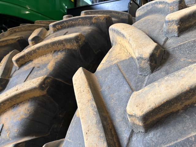 2012 John Deere 9560R Tractor