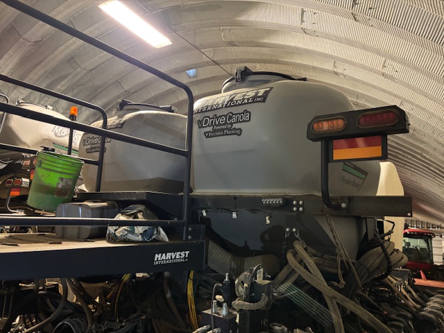 2020 Harvest International PB 4020 S2 Planter/Row