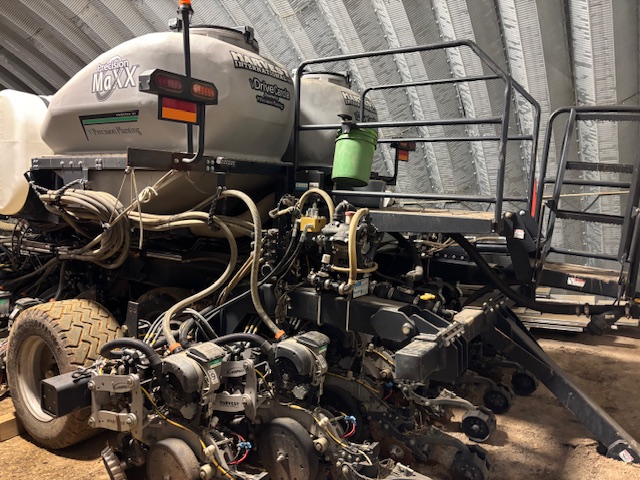 2020 Harvest International PB 4020 S2 Planter/Row