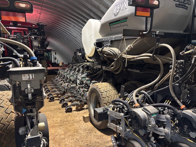 2020 Harvest International PB 4020 S2 Planter/Row