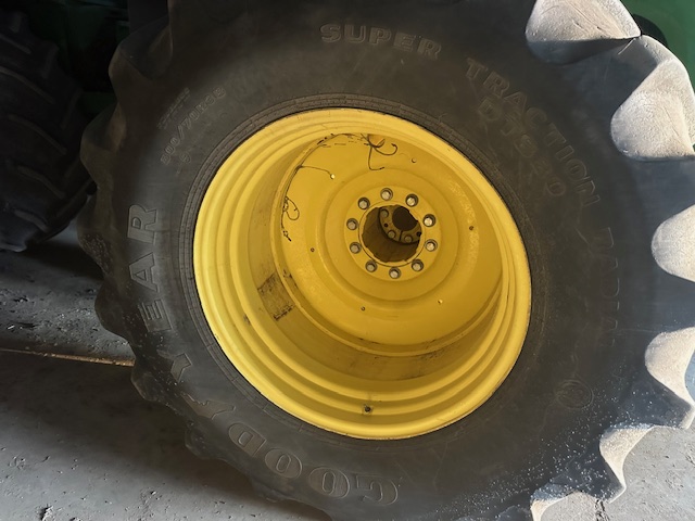 2001 John Deere 9400 Tractor