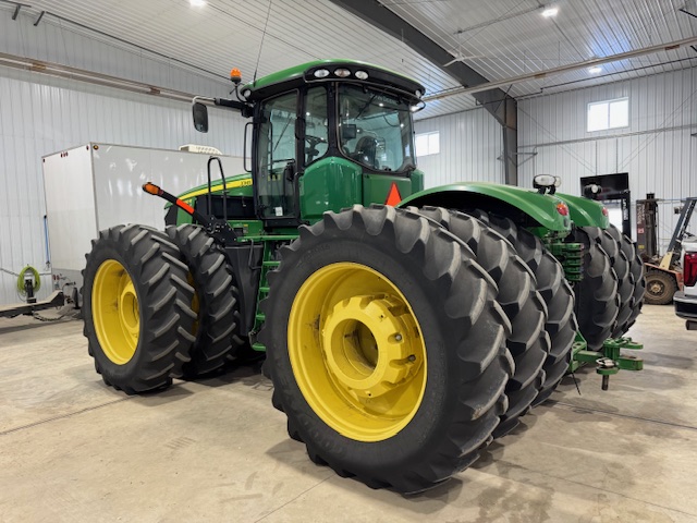 2013 John Deere 9560R Tractor