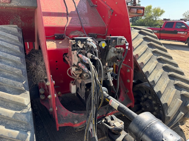 2019 Case IH STG620 Tractor