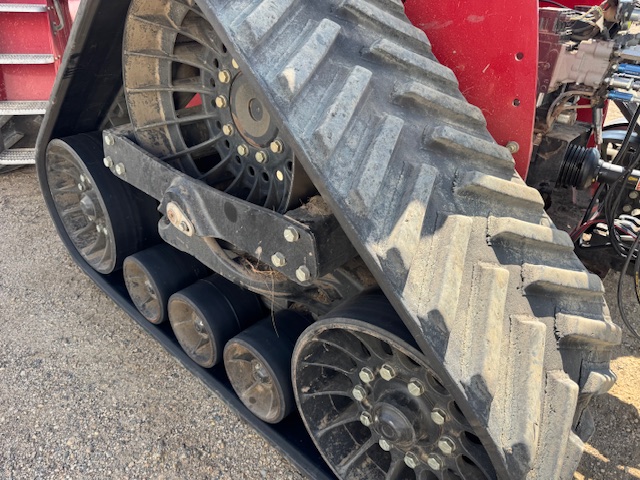 2019 Case IH STG620 Tractor