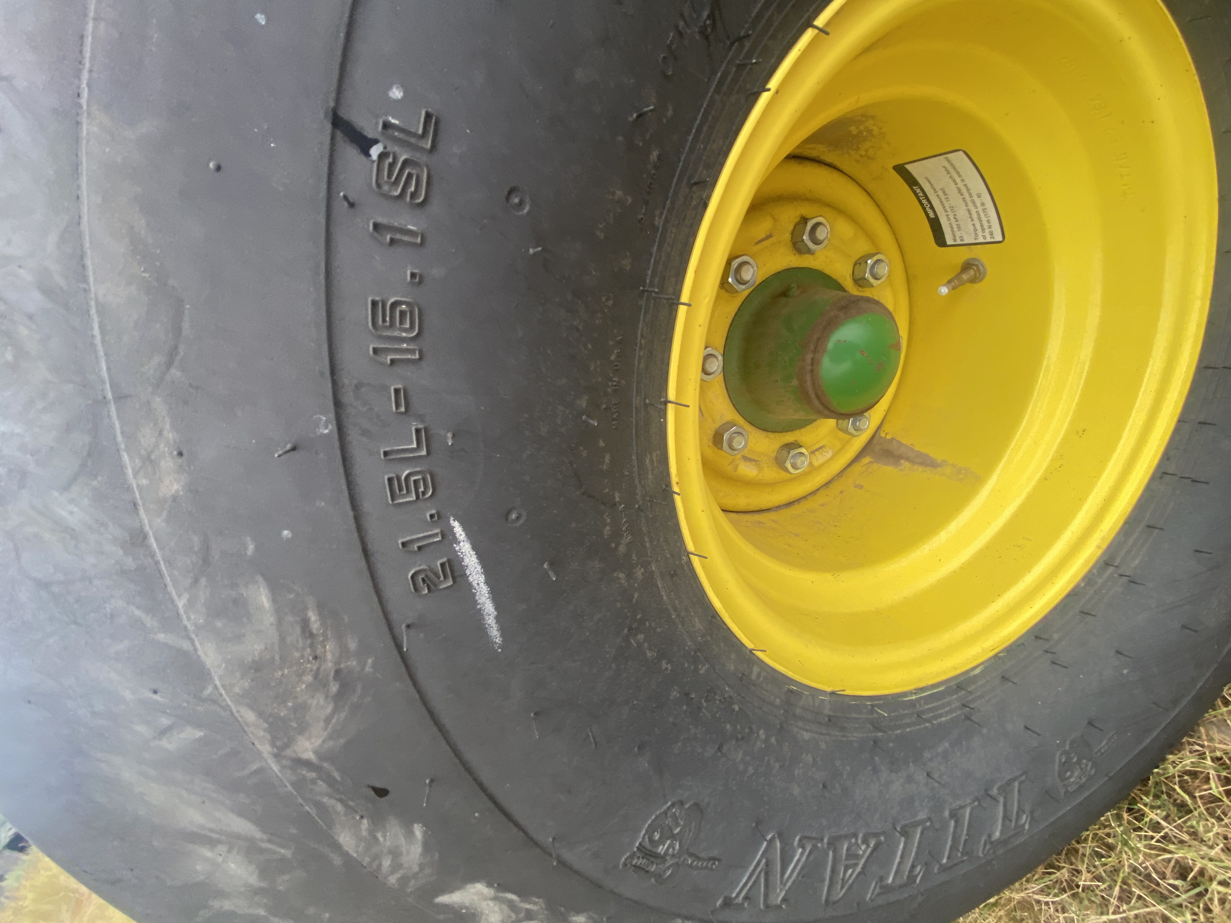 2019 John Deere 560M Baler/Round