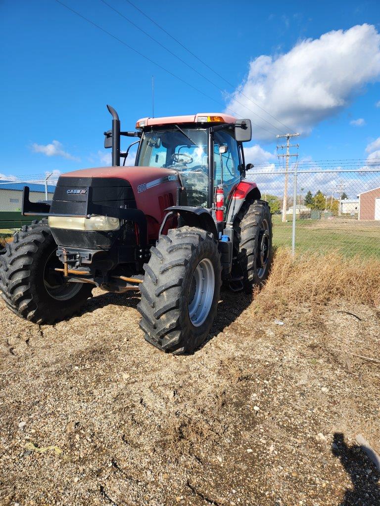 2015 Case IH Puma 200 Tractor