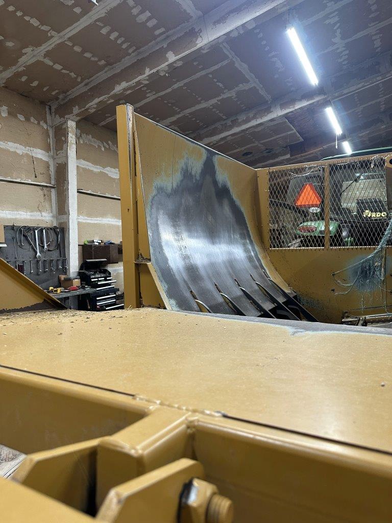 2012 Haybuster 2650 Bale Processor