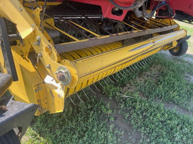 2016 New Holland RB560 Baler/Round