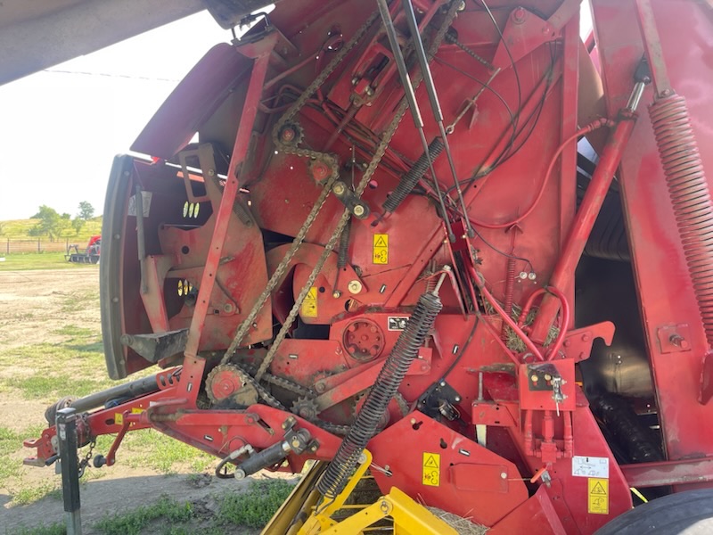 2016 New Holland RB560 Baler/Round