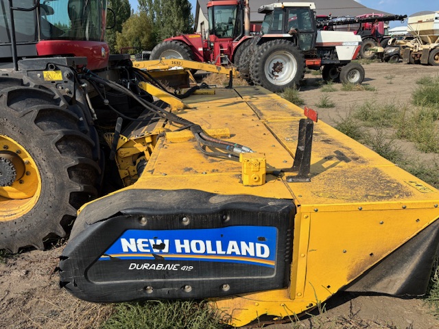 2019 New Holland Speedrower 260 Windrower