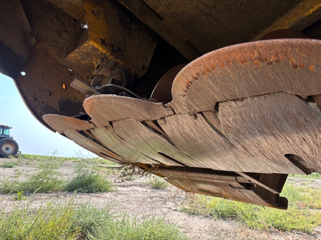 2019 New Holland Speedrower 260 Windrower