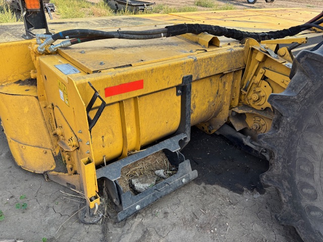 2019 New Holland Speedrower 260 Windrower