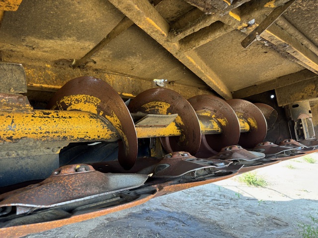 2019 New Holland Speedrower 260 Windrower