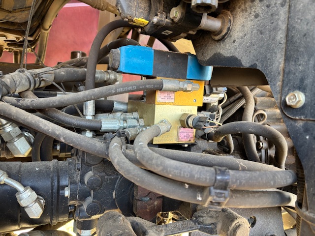2019 New Holland Speedrower 260 Windrower