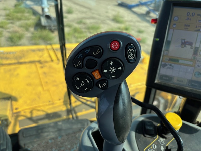 2019 New Holland Speedrower 260 Windrower