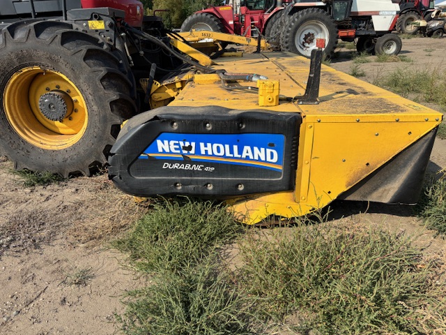 2019 New Holland Speedrower 260 Windrower