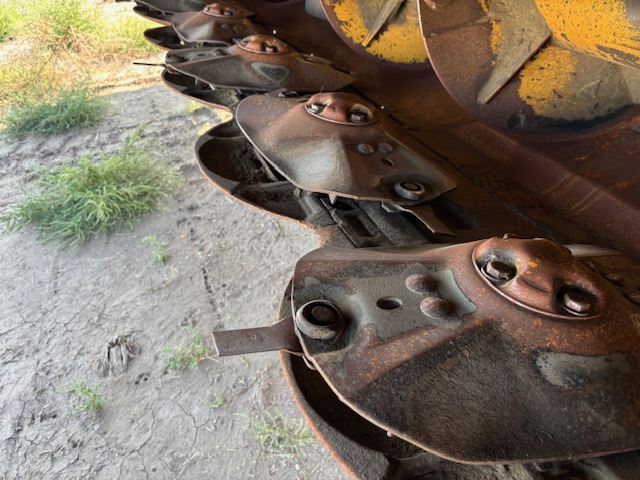2019 New Holland Speedrower 260 Windrower