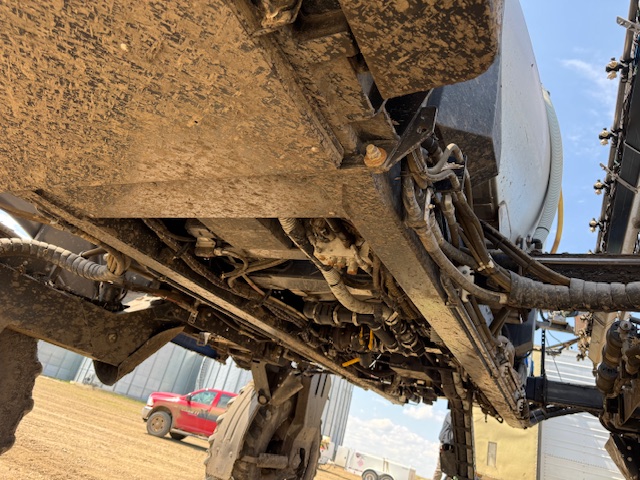 2014 New Holland SP.365F Sprayer/High Clearance
