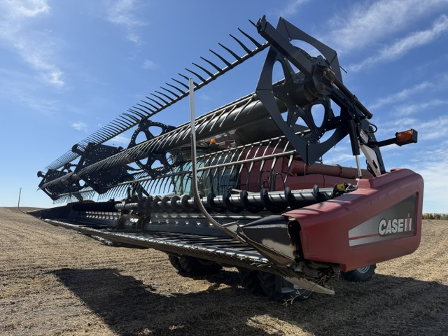 2011 Case IH 2162-40 Header Combine