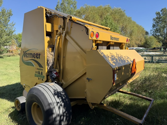 2009 Vermeer 605SM Baler/Round