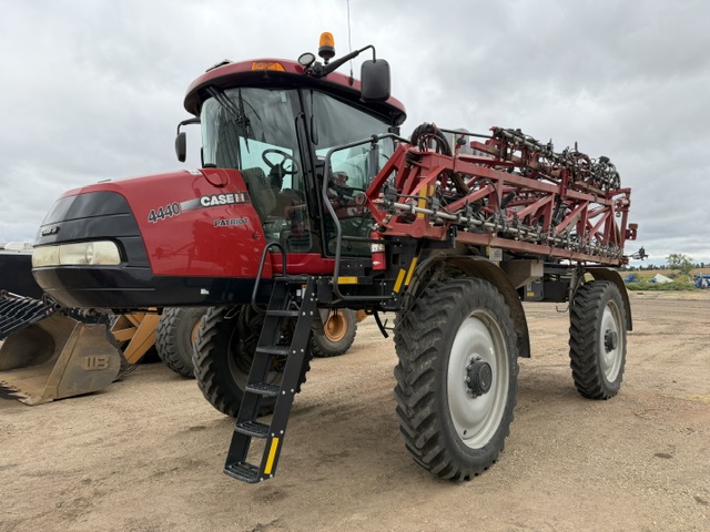 2019 Case IH Patriot 4440 Sprayer/High Clearance