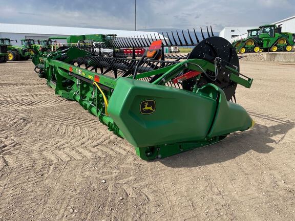 2023 John Deere RD40F Header Combine