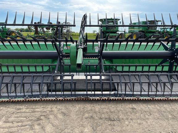 2023 John Deere RD40F Header Combine