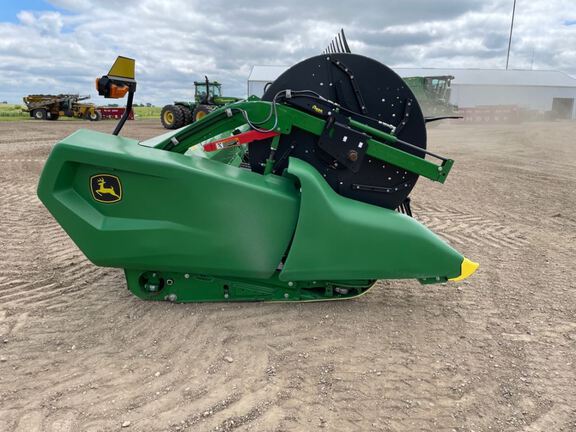 2023 John Deere RD40F Header Combine