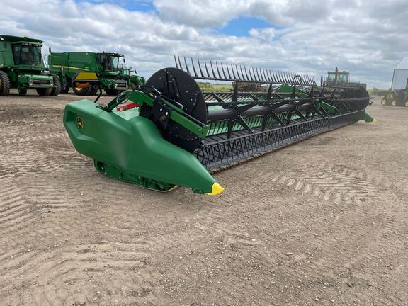 2023 John Deere RD40F Header Combine