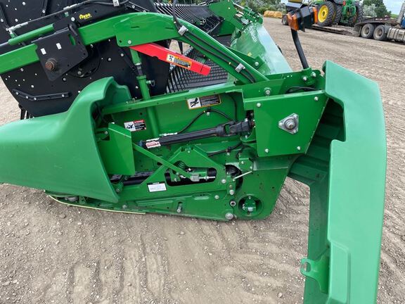 2023 John Deere RD40F Header Combine