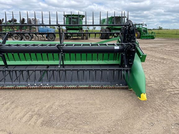 2023 John Deere RD40F Header Combine