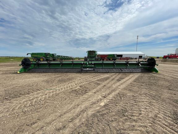 2023 John Deere RD45F Header Combine