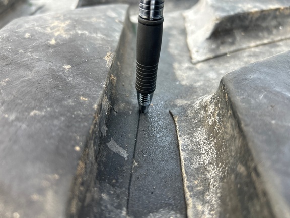 2021 John Deere 8RX 410 Tractor Rubber Track