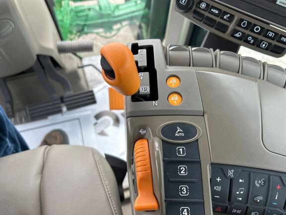 2021 John Deere 8RX 410 Tractor Rubber Track