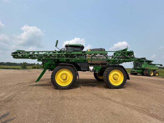 2022 John Deere 612R Sprayer/High Clearance