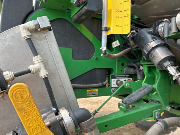 2022 John Deere 612R Sprayer/High Clearance