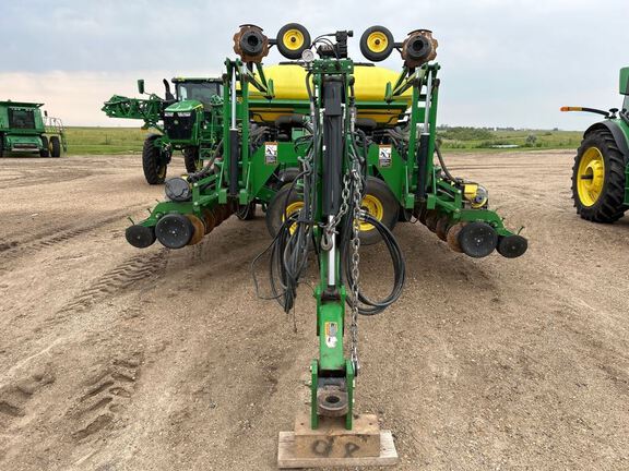 2008 John Deere DB44 Planter