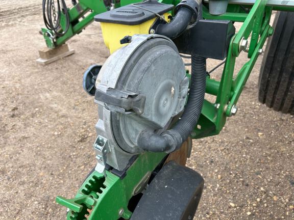 2008 John Deere DB44 Planter