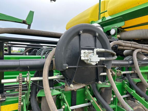 2008 John Deere DB44 Planter