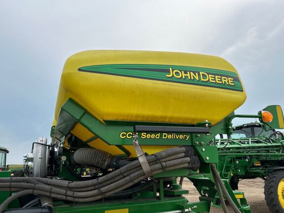 2008 John Deere DB44 Planter