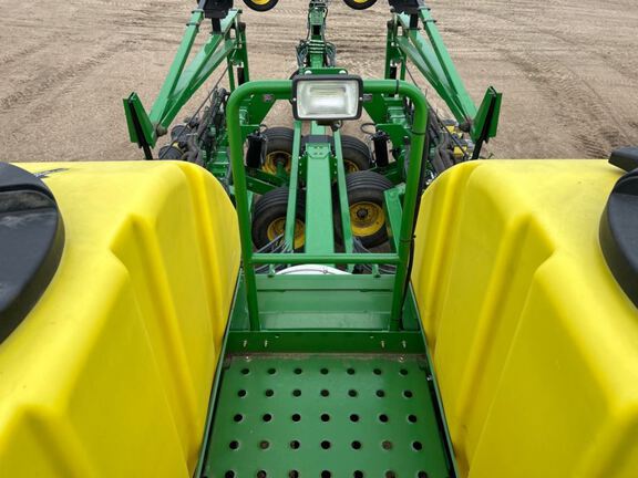 2008 John Deere DB44 Planter