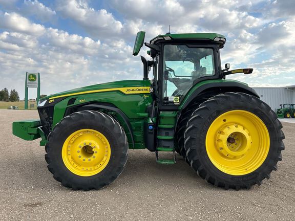 2023 John Deere 8R 340 Tractor