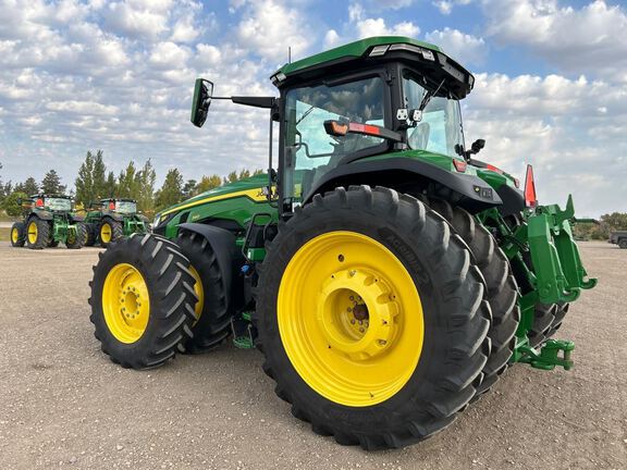 2023 John Deere 8R 340 Tractor