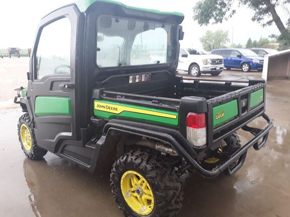 2022 John Deere XUV835R ATV